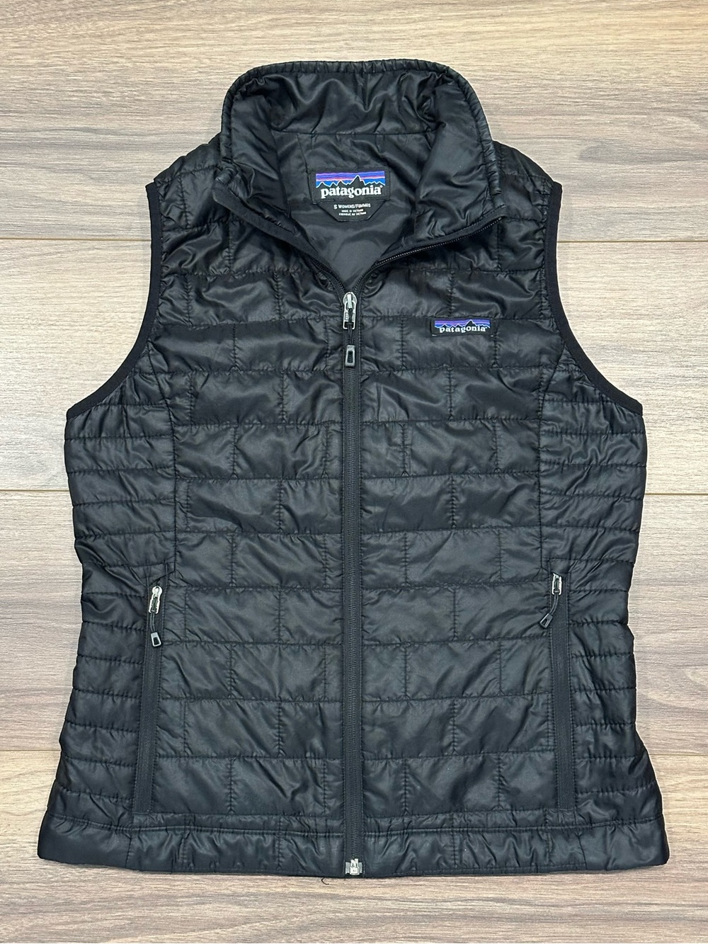 Patagonia Women’s Nano Puff Vest in Black Size Small